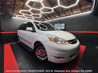 2007 Toyota Sienna XLE Limited 7-Passen   - Photo 1 - Orange, CA 92868