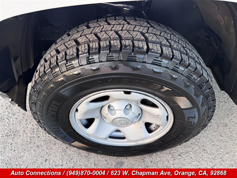 2016 Toyota Tacoma SR - Photo 35 - Orange, CA 92868