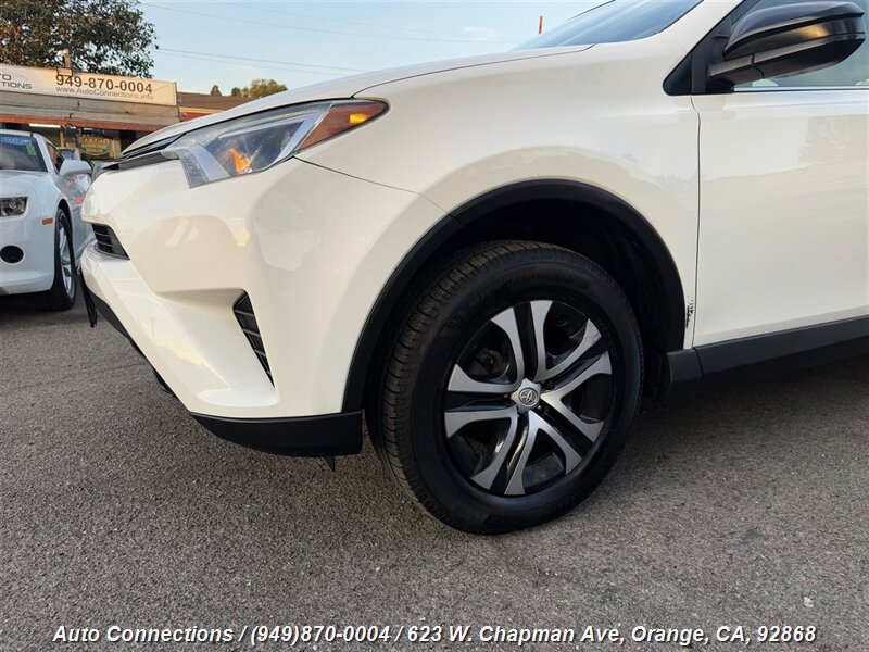 2017 Toyota RAV4 LE photo 35