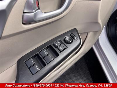 2013 Honda Civic EX-L w/Navi   - Photo 22 - Orange, CA 92868