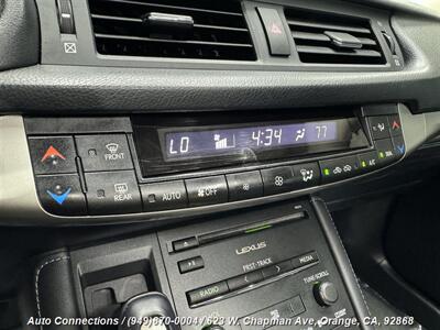 2014 Lexus CT 200h   - Photo 21 - Orange, CA 92868