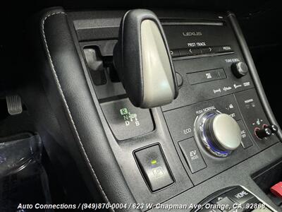 2014 Lexus CT 200h   - Photo 17 - Orange, CA 92868