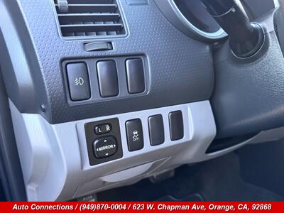 2015 Toyota Tacoma PreRunner V6   - Photo 17 - Orange, CA 92868