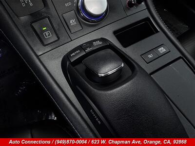 2013 Lexus CT 200h   - Photo 13 - Orange, CA 92868