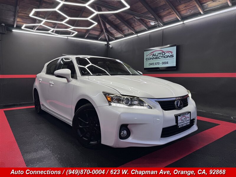 2013 Lexus CT 200h   - Photo 1 - Orange, CA 92868