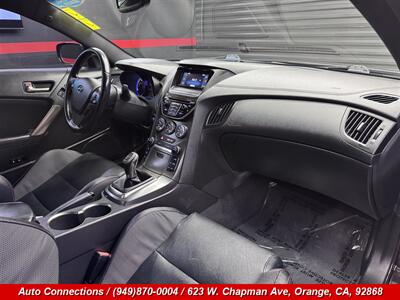 2016 Hyundai Genesis Coupe 3.8 R-Spec - Photo 11 - Orange, CA 92868