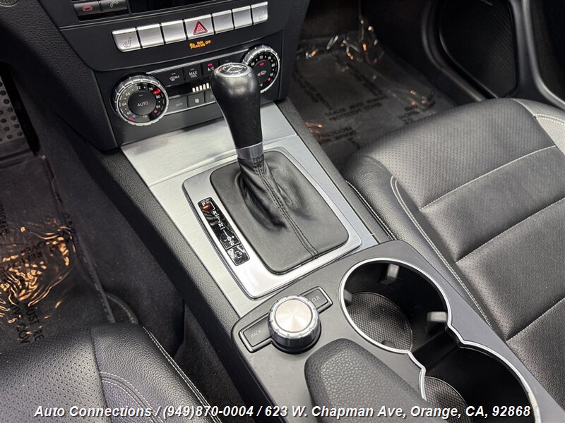 2015 Mercedes Benz C 250 photo 12