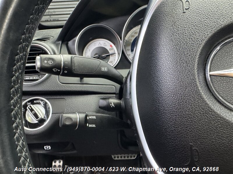 2015 Mercedes Benz C 250 photo 11