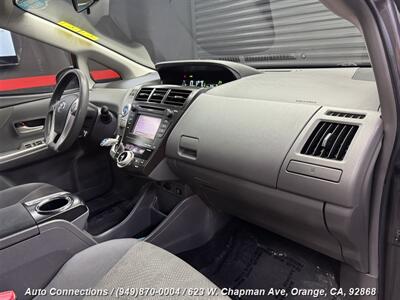 2012 Toyota Prius v Three - Photo 10 - Orange, CA 92868