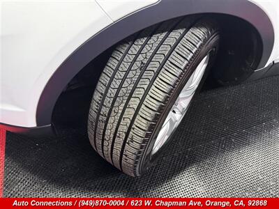 2018 Land Rover Range Rover Evoque SE   - Photo 27 - Orange, CA 92868