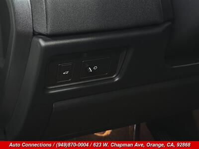 2018 Land Rover Range Rover Evoque SE   - Photo 17 - Orange, CA 92868