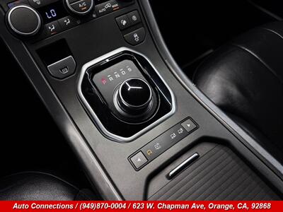 2018 Land Rover Range Rover Evoque SE   - Photo 12 - Orange, CA 92868