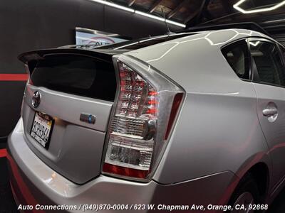 2010 Toyota Prius IV   - Photo 34 - Orange, CA 92868