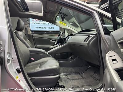 2010 Toyota Prius IV   - Photo 7 - Orange, CA 92868