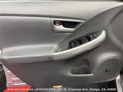 2010 Toyota Prius IV   - Photo 24 - Orange, CA 92868