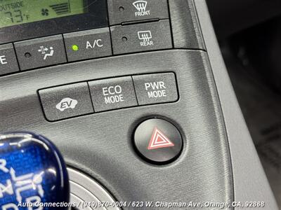 2010 Toyota Prius IV   - Photo 15 - Orange, CA 92868