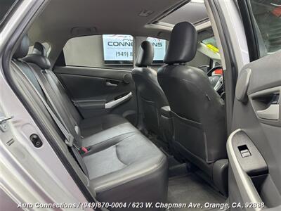 2010 Toyota Prius IV   - Photo 8 - Orange, CA 92868