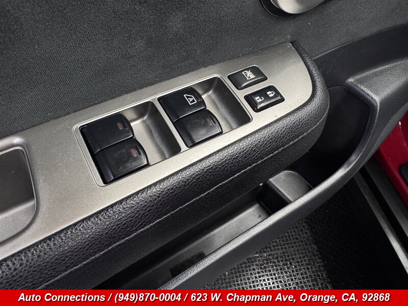 2012 Nissan Versa 1.8 S - Photo 17 - Orange, CA 92868