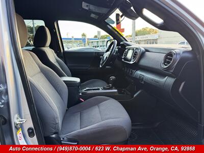 2019 Toyota Tacoma TRD Sport   - Photo 7 - Orange, CA 92868