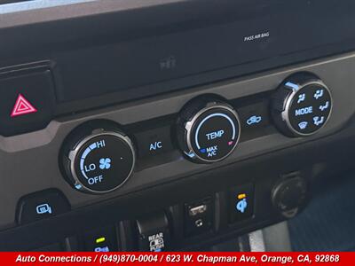 2019 Toyota Tacoma TRD Sport   - Photo 17 - Orange, CA 92868
