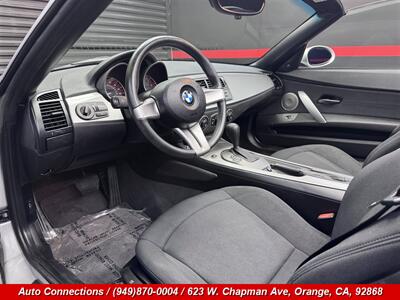 2003 BMW Z4 2.5i   - Photo 8 - Orange, CA 92868