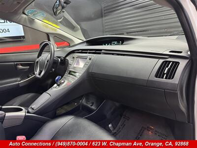 2013 Toyota Prius Persona Series SE - Photo 10 - Orange, CA 92868