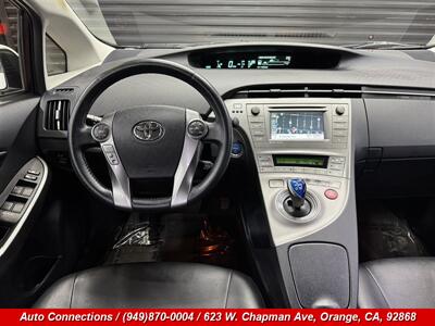 2013 Toyota Prius Persona Series SE - Photo 12 - Orange, CA 92868