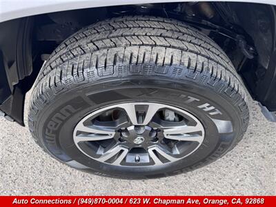 2019 Toyota Tacoma TRD Sport   - Photo 36 - Orange, CA 92868