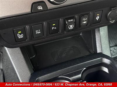 2019 Toyota Tacoma TRD Sport   - Photo 14 - Orange, CA 92868