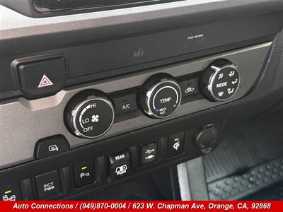 2019 Toyota Tacoma TRD Sport   - Photo 15 - Orange, CA 92868