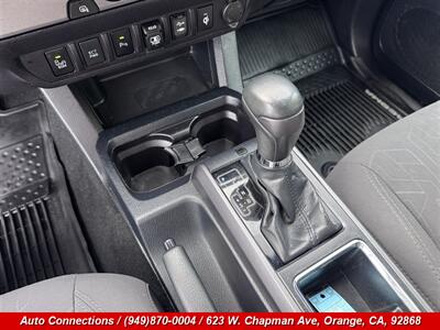 2019 Toyota Tacoma TRD Sport   - Photo 13 - Orange, CA 92868