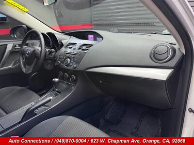 2013 Mazda Mazda3 i Touring   - Photo 10 - Orange, CA 92868