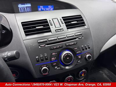2013 Mazda Mazda3 i Touring   - Photo 16 - Orange, CA 92868