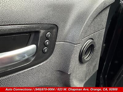 2016 Chrysler 300C   - Photo 24 - Orange, CA 92868