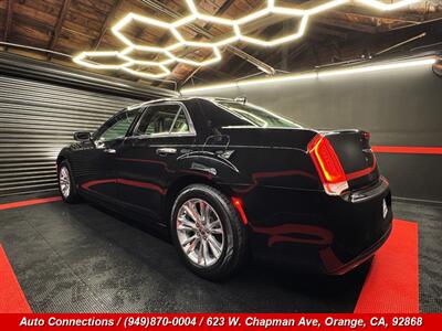 2016 Chrysler 300C   - Photo 4 - Orange, CA 92868