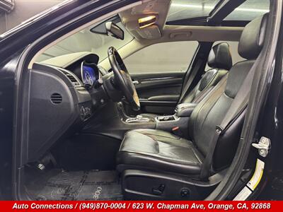 2016 Chrysler 300C   - Photo 6 - Orange, CA 92868
