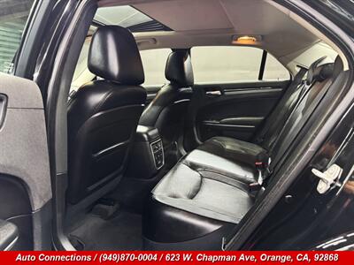 2016 Chrysler 300C   - Photo 9 - Orange, CA 92868