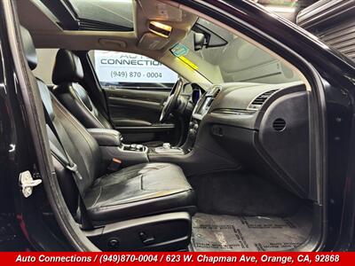 2016 Chrysler 300C   - Photo 7 - Orange, CA 92868