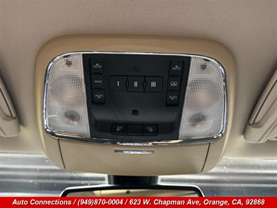 2016 Chrysler 300C   - Photo 19 - Orange, CA 92868