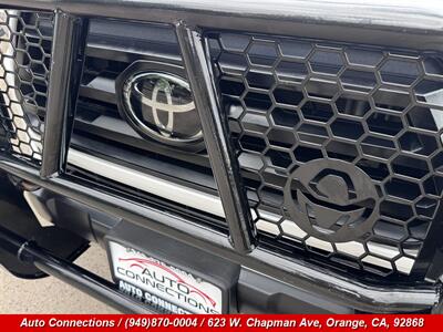 2022 Toyota Tacoma SR V6   - Photo 32 - Orange, CA 92868