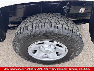 2022 Toyota Tacoma SR V6   - Photo 36 - Orange, CA 92868
