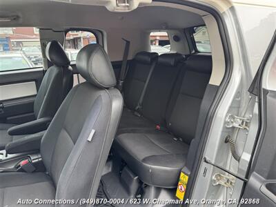 2007 Toyota FJ Cruiser   - Photo 11 - Orange, CA 92868