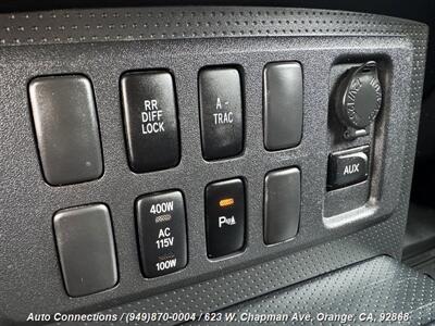2007 Toyota FJ Cruiser   - Photo 19 - Orange, CA 92868