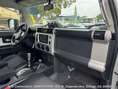2007 Toyota FJ Cruiser   - Photo 12 - Orange, CA 92868
