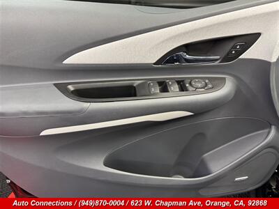 2017 Chevrolet Bolt EV Premier - Photo 21 - Orange, CA 92868