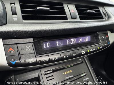2013 Lexus CT 200h   - Photo 19 - Orange, CA 92868