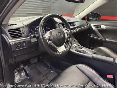 2013 Lexus CT 200h   - Photo 11 - Orange, CA 92868