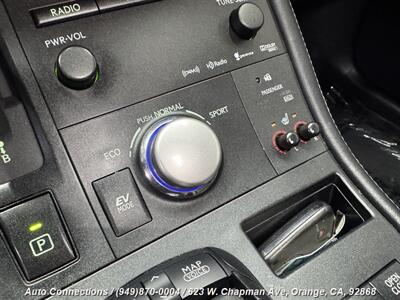 2013 Lexus CT 200h   - Photo 16 - Orange, CA 92868
