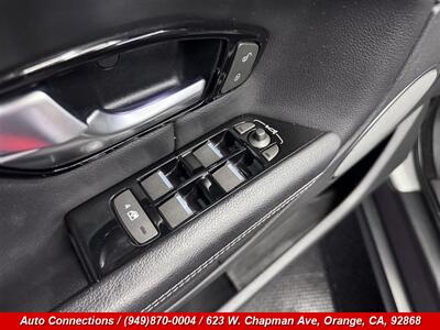 2018 Land Rover Range Rover Evoque Convertible SE Dynamic - Photo 28 - Orange, CA 92868