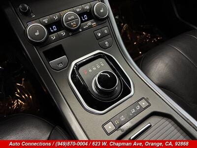 2019 Land Rover Range Rover Evoque SE   - Photo 14 - Orange, CA 92868